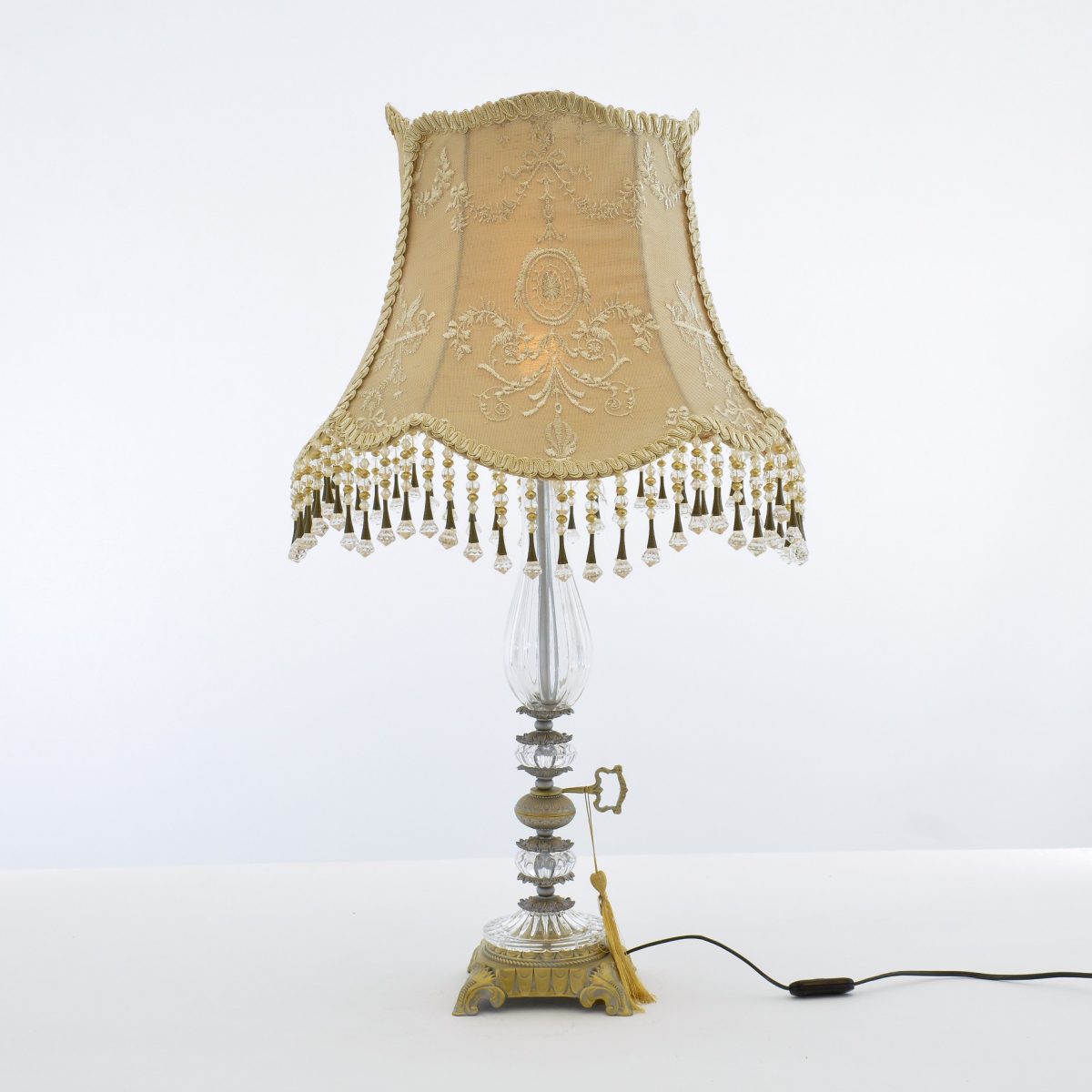 Victoria seashell Champagne Table Lamp