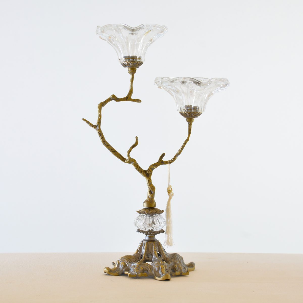 شمعدان شمبانيا على شكل غصن شجرة فيكتوريا