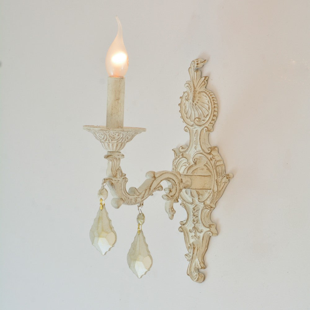 مصباح حائط أبيض من نوع مارسيليا بإضاءة واحدة