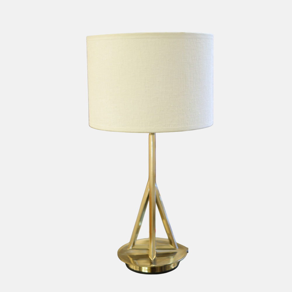 Pyramid Table Lamp, 1 Lights, Metal, 25×50cm - Solitaire Gold - أباجورة، 1 لمبة، معدن، 25×50 سم - سوليتر ذهبي