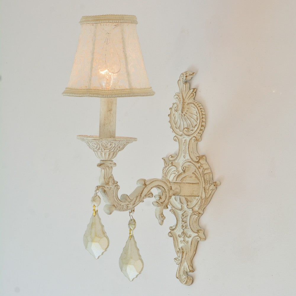 أبليك مارسيليا أبيض اللون مع غطاء مصباح