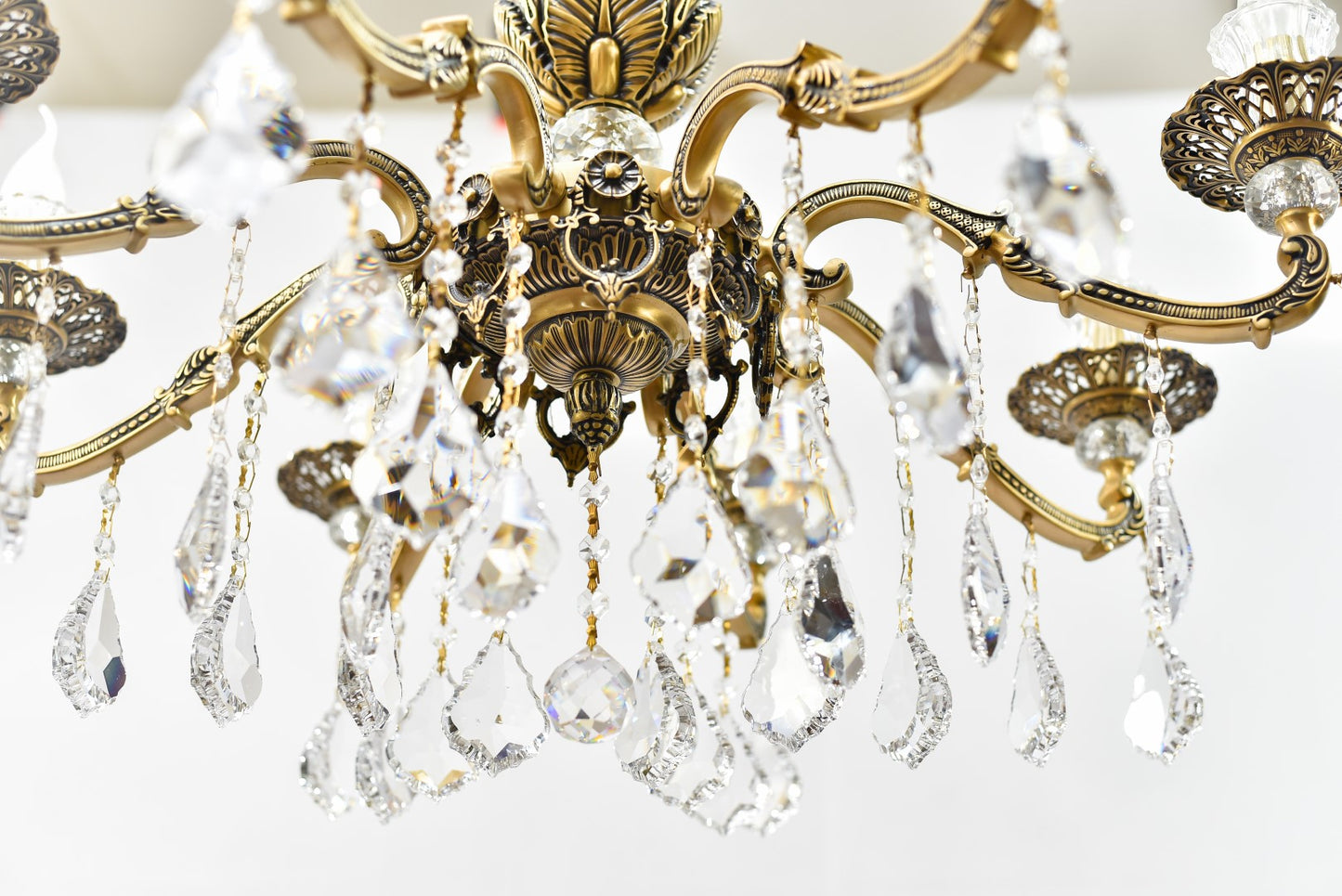 نجفة مجرية، 8 لمبة، نحاس، 80×77 سم برونز إيطالي من قنديل مصر - Hungarian Chandelier, 8 Lights, Copper, 80×77cm – Italian Bronze|Kandil Egypt