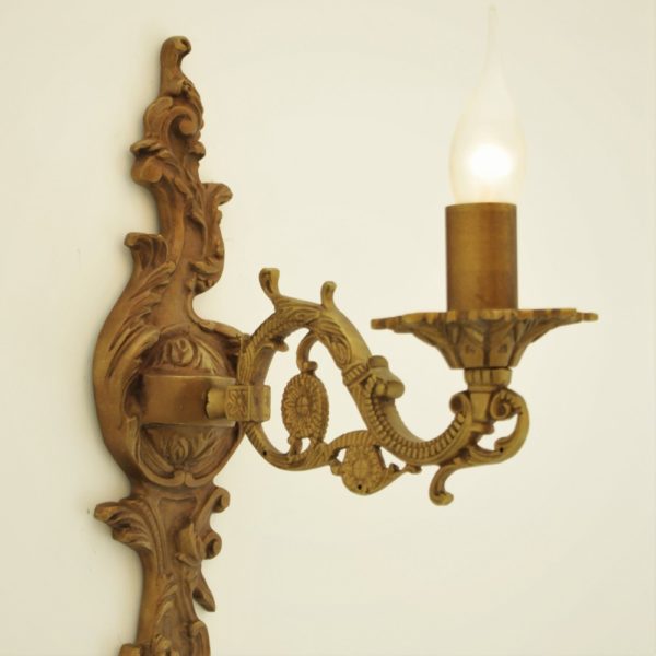 306 eyes wall lamp 1 bulb antique