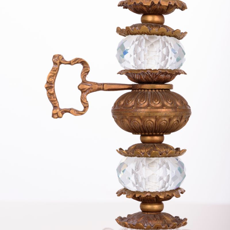 Victoria seashell Antique 1 Light Table Lamp