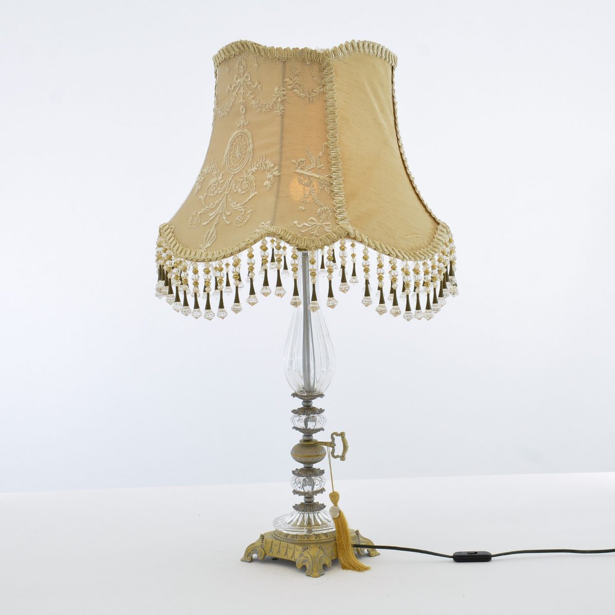 Victoria seashell Champagne Table Lamp