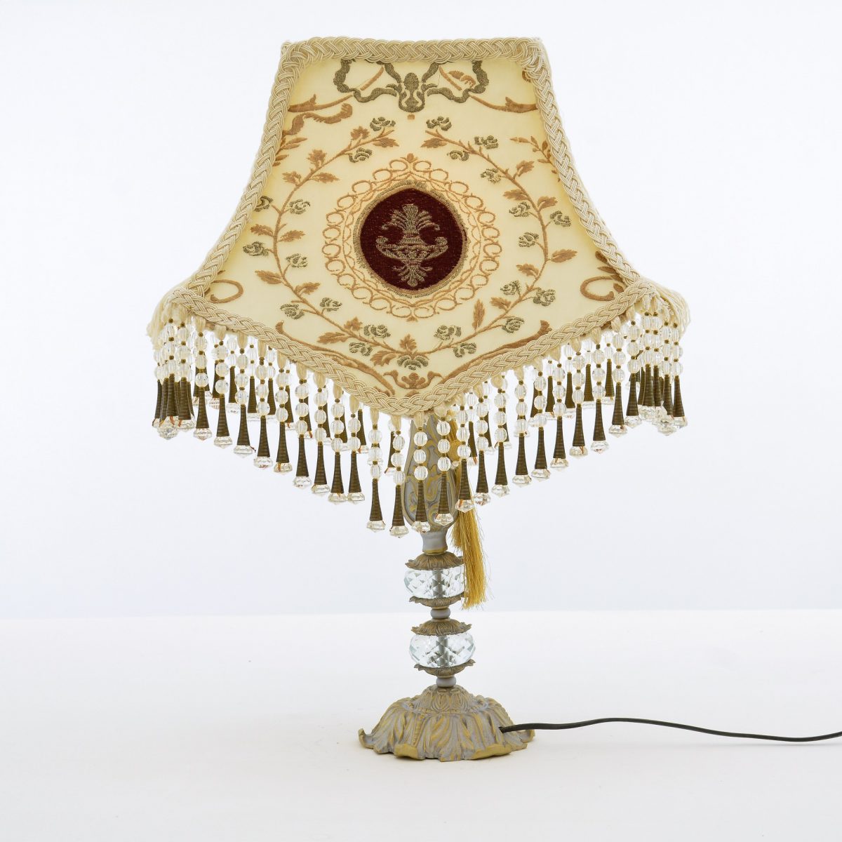 أباجورة فيكتوريا غلوري شامبانيا