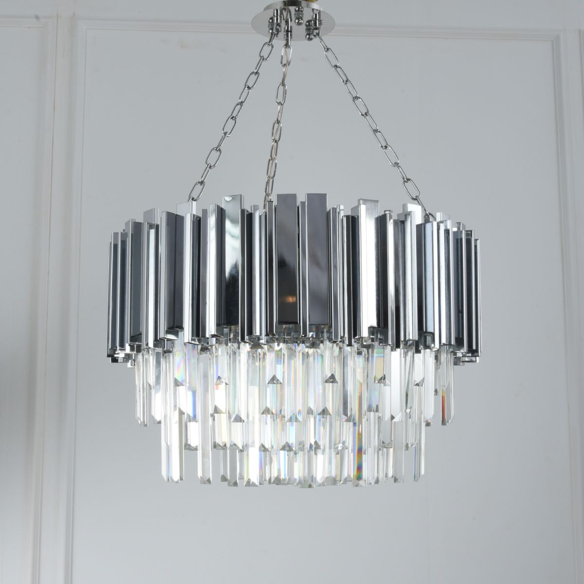 نجفة رايسا ذات 8 لمبة مطلية بالكروم