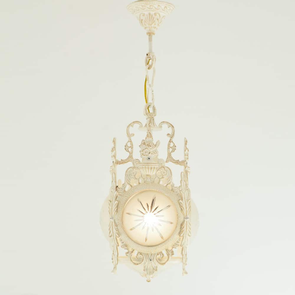 Lens 1 Light Whitey Pendant