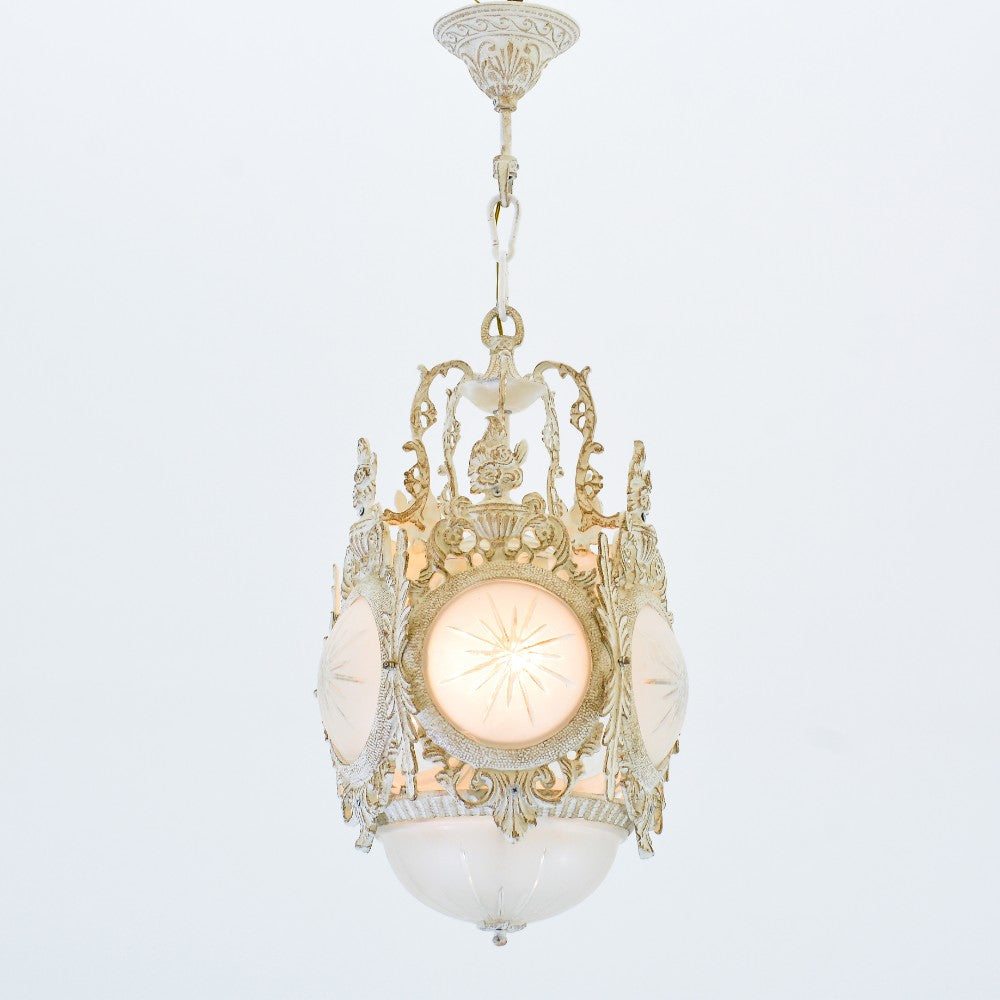 Lens 5 whitey Pendant