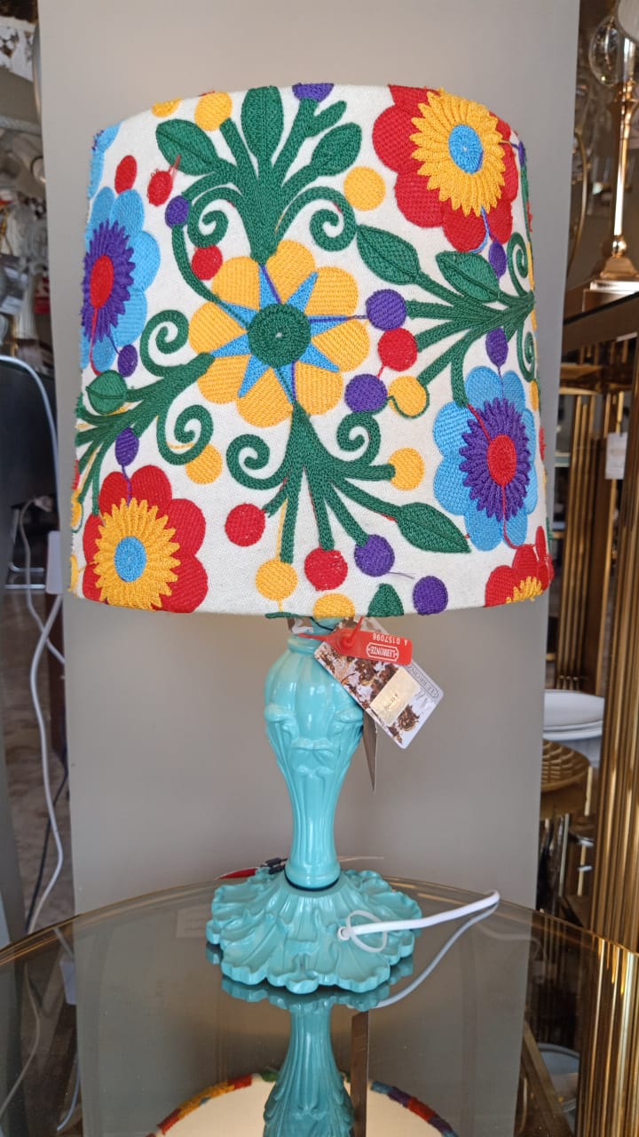 شابوة صغير نيوكاسل أبيض × أزرق منطقة