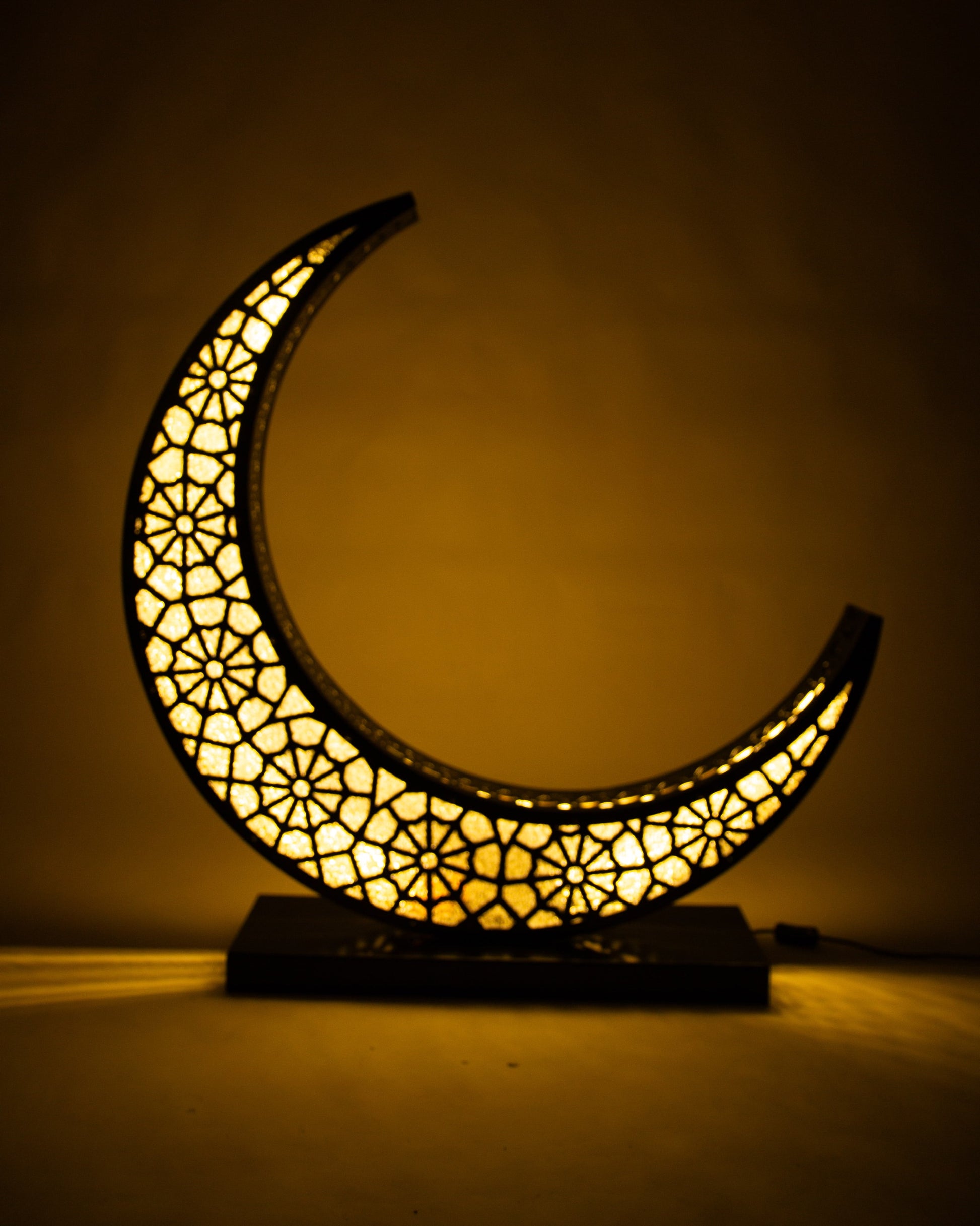 Crescent Lantern, 4 Lights, Metal, 105×50cm - Black