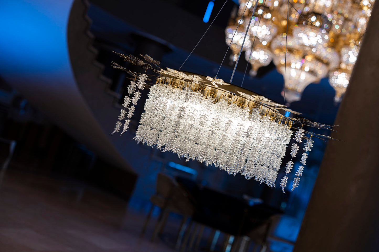 Chandelier 1 meter round grapes leaves code 5519 with crystal solitaire gold