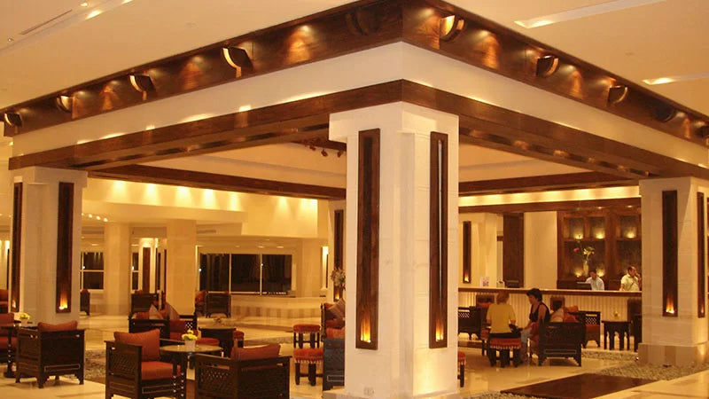 Diamond Hotel - Image 1