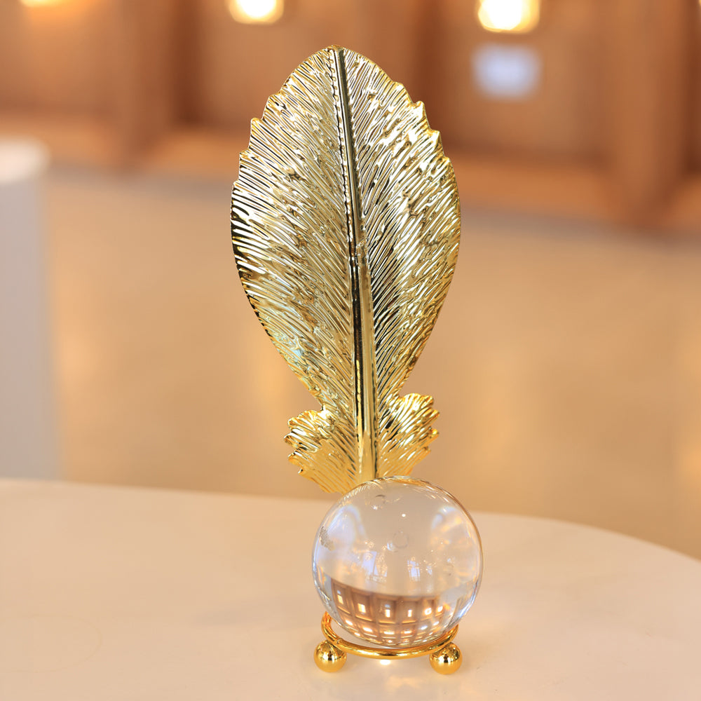 Crystal Leaf Table accessory, Metal, 8×17cm - Gold-إكسسوار ترابيزه ورقة كريستال، معدن، 8×17 سم - ذهبي