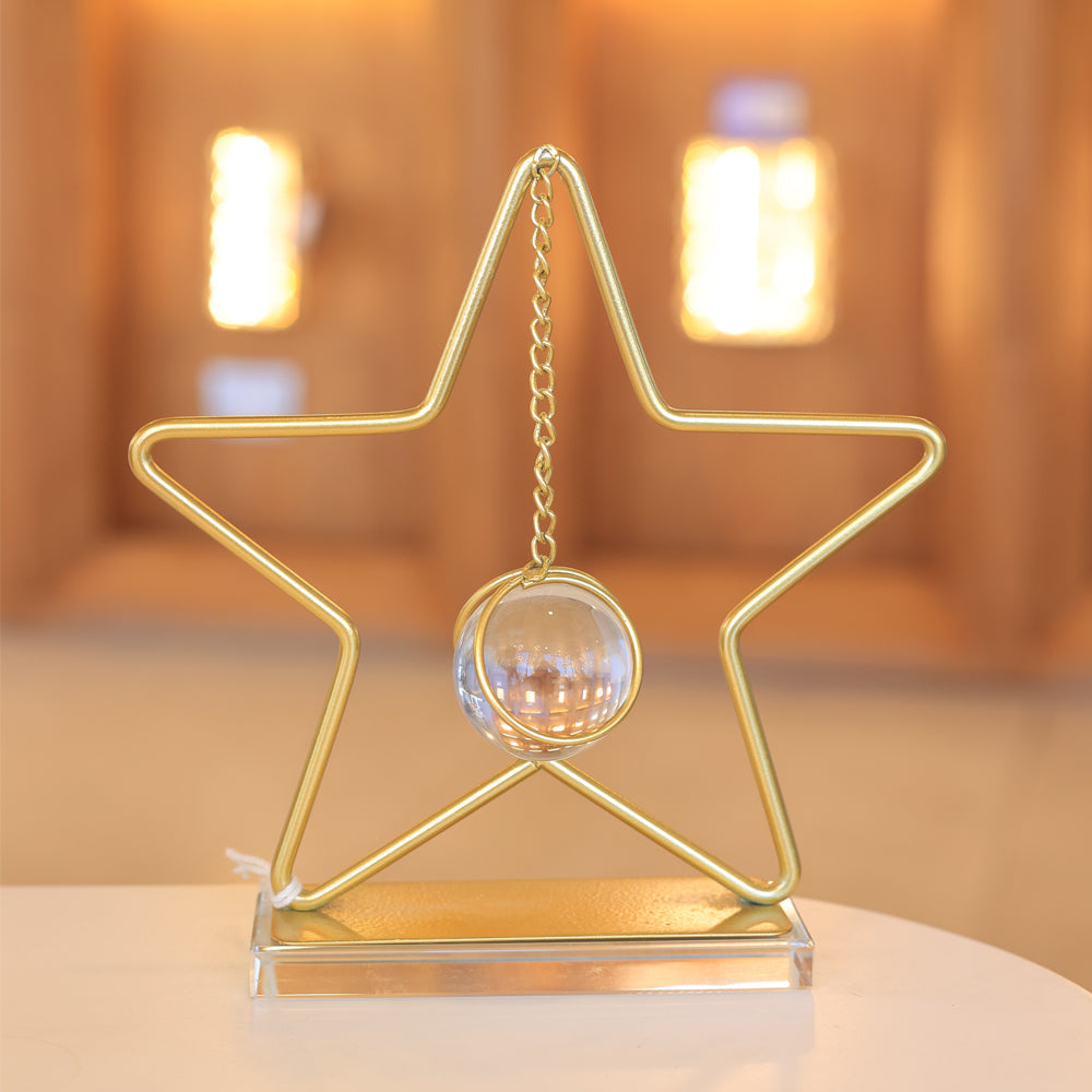 Star Table accessory, Metal, 18×18cm - Gold-إكسسوار ترابيزه نجمة، معدن، 18×18 سم - ذهبي