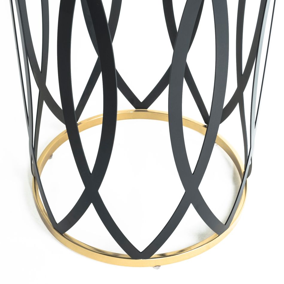 Metalika Mixed Colors Table