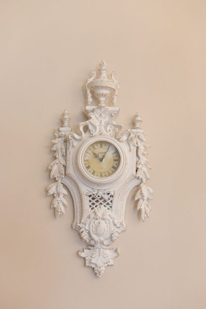 Valera clock whitey