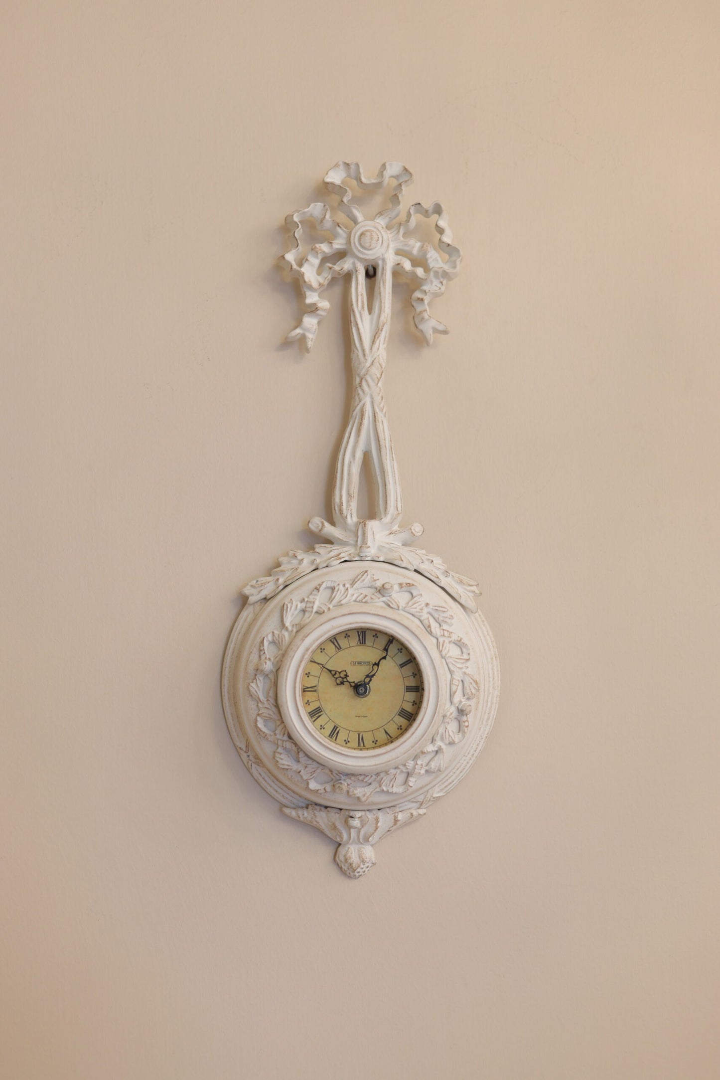 Clooney clock whitey