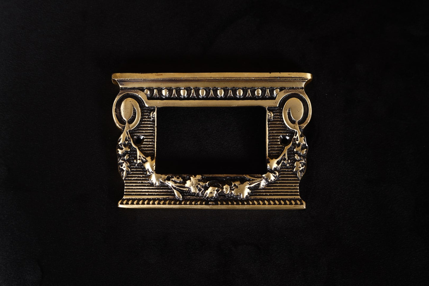 لوحة مفاتيح غراندا البرونزية