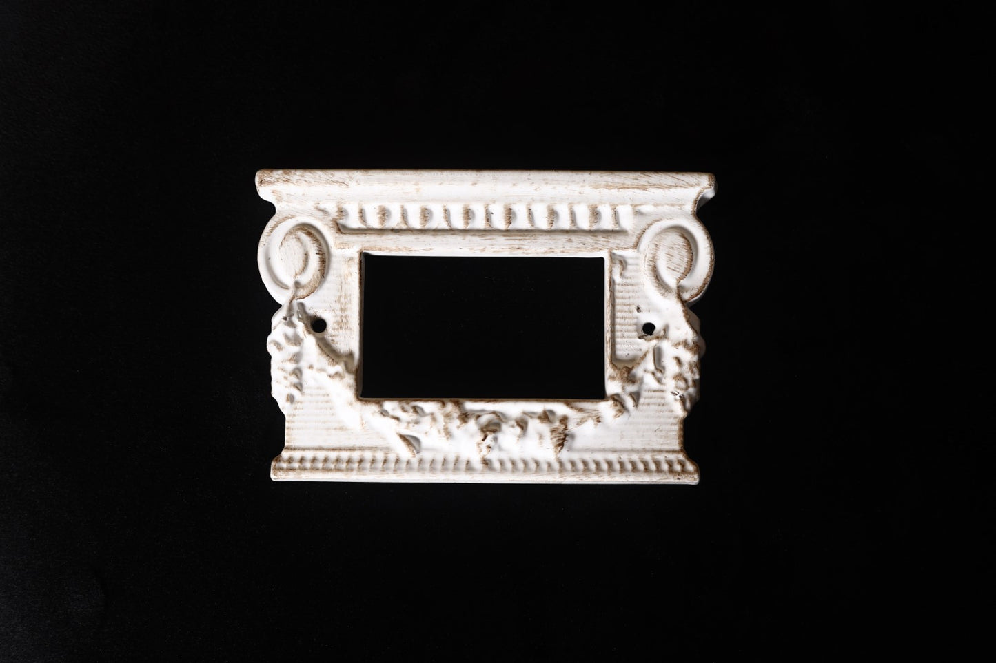 لوحة مفاتيح جراندا الأبيض