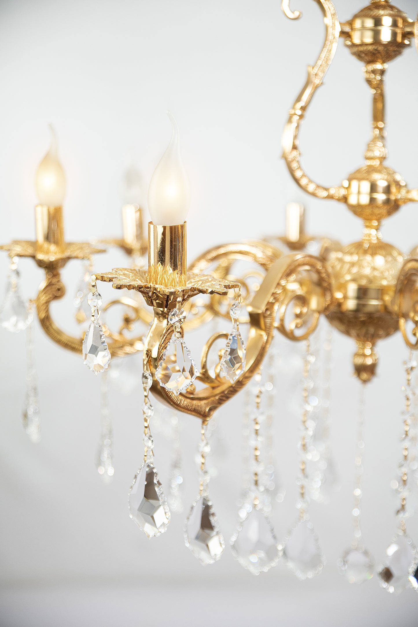 نجفة الجزائر، 8 مصابيح، نحاس، 84×95 سم - ذهب عيار 24