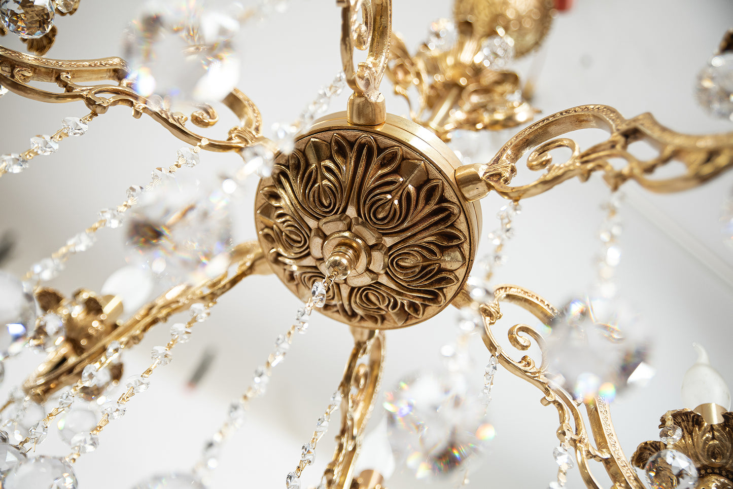 نجفة إسبانية، 6 مصابيح، نحاس، 70×85 سم - ذهب عيار 24