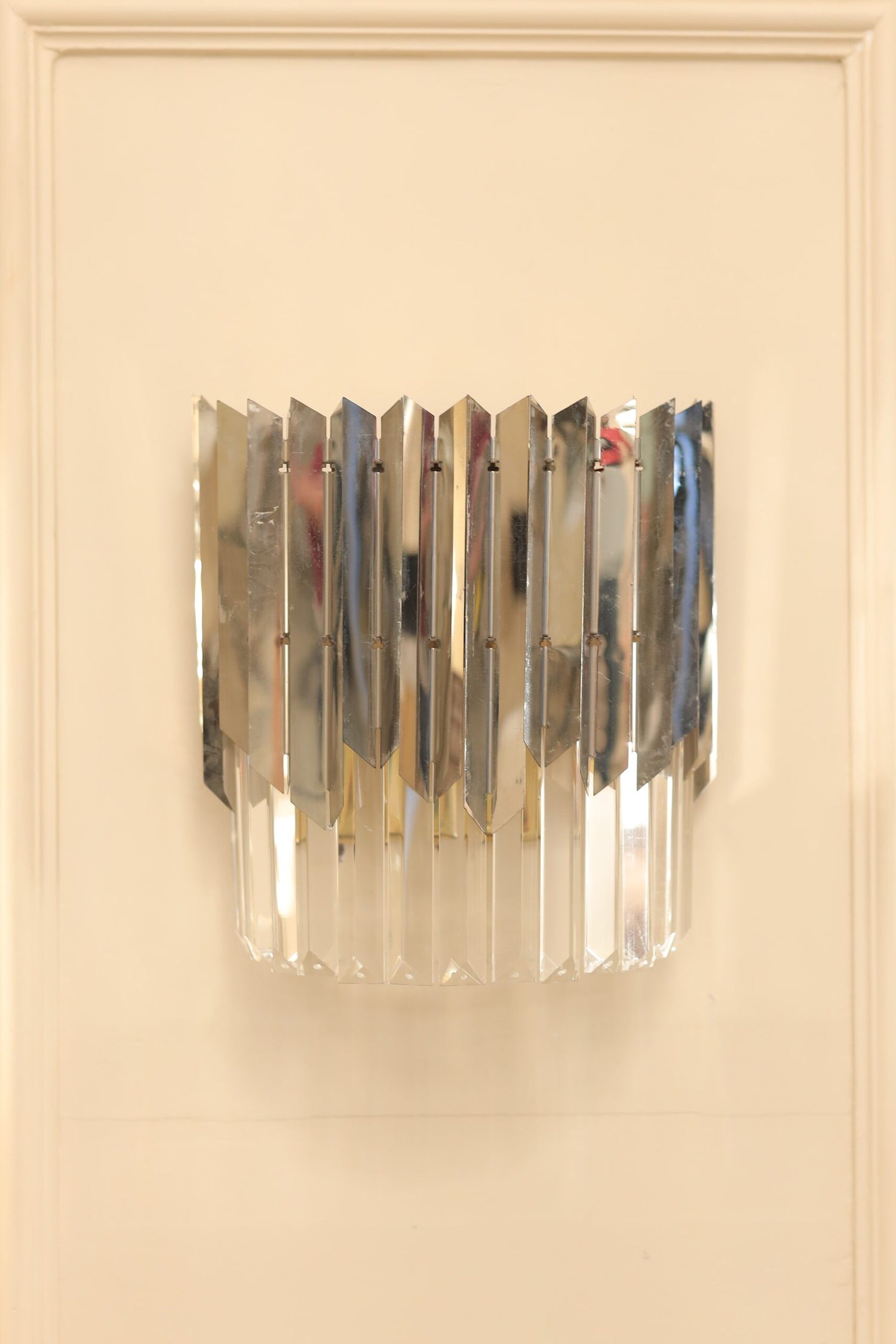 أبليك أرو، 2 لمبة، ستانلس ستيل، 26×26 سم فضي من قنديل مصر - Arrow Wall Lamp, 2 Light, Stainless Steel, 26×26 cm Silver|Kandil Egypt