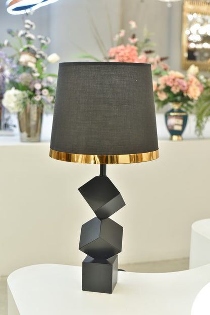 Wooden triangle table lamp 19831A