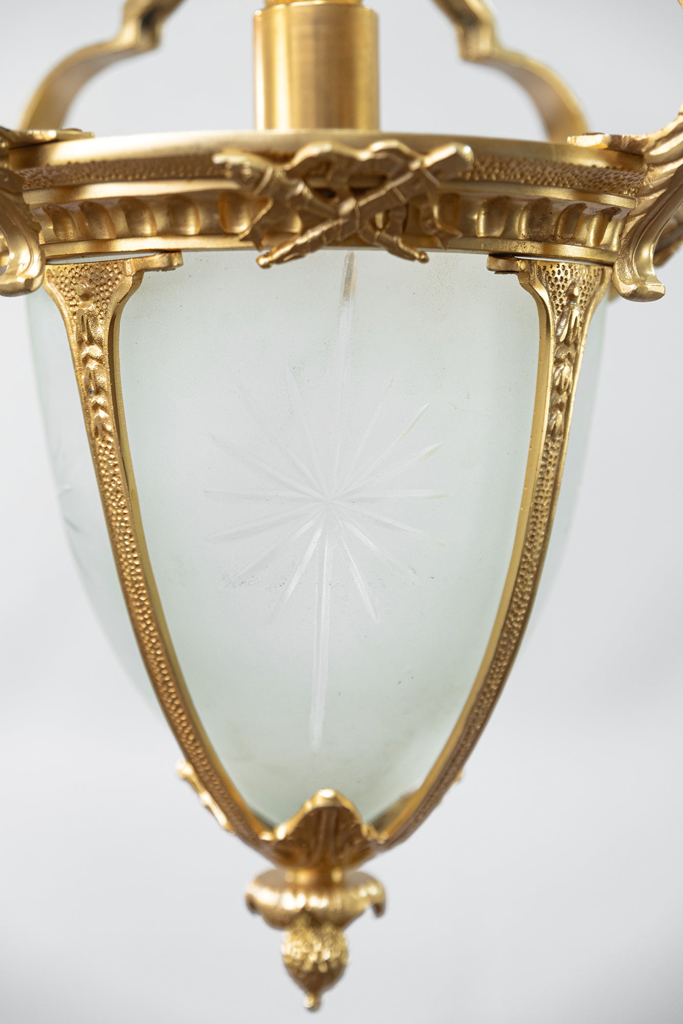 Bulgarian lantern medium matte