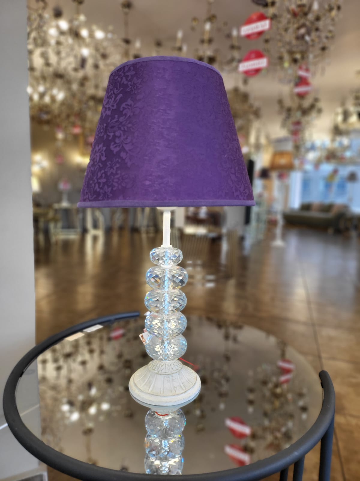 أباجورة باليرمو بقاعدة زجاجية وشابوة