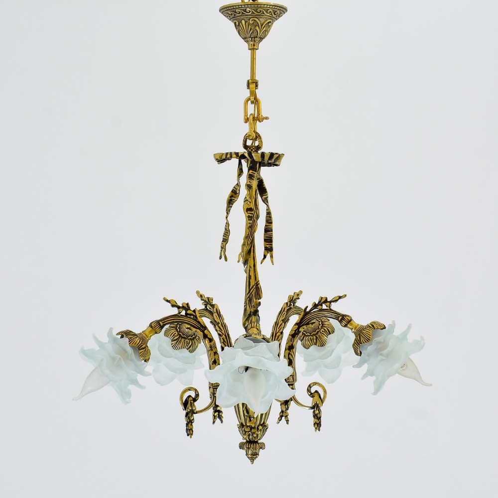 19th Century Italian Crystal and Brass Eight-Light Chandelier with Pendants  - Country French Interiors