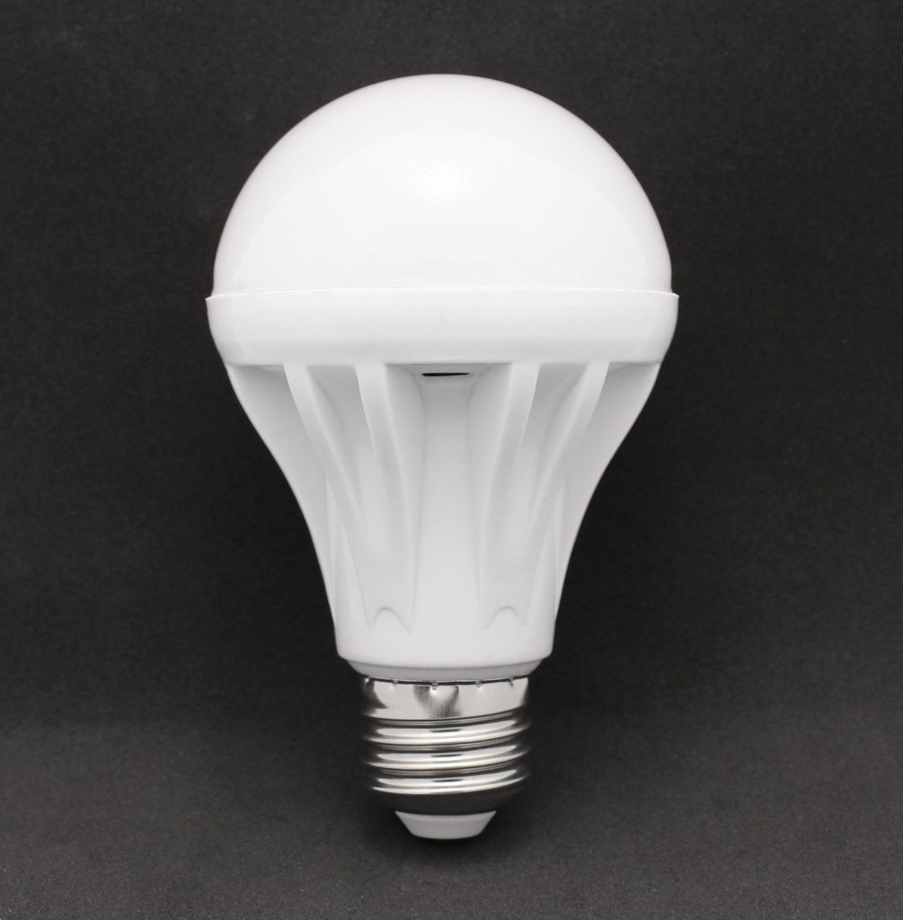 The difference between LED bulbs and regular bulbs
